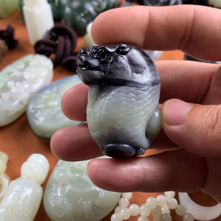 未镶嵌和田玉挂件