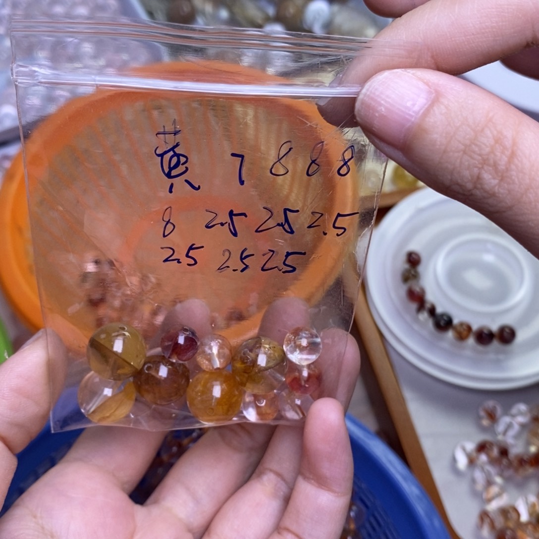 黄***芽水晶手链未镶嵌胶花散珠