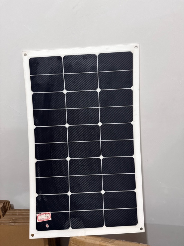 18V太阳能板高档足功率单晶硅（0010）