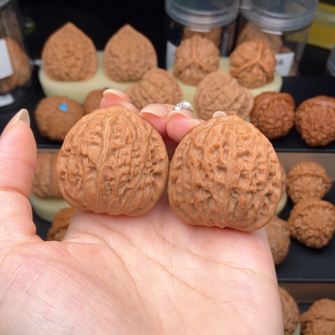 吊坠文玩核桃40高桩铁锤