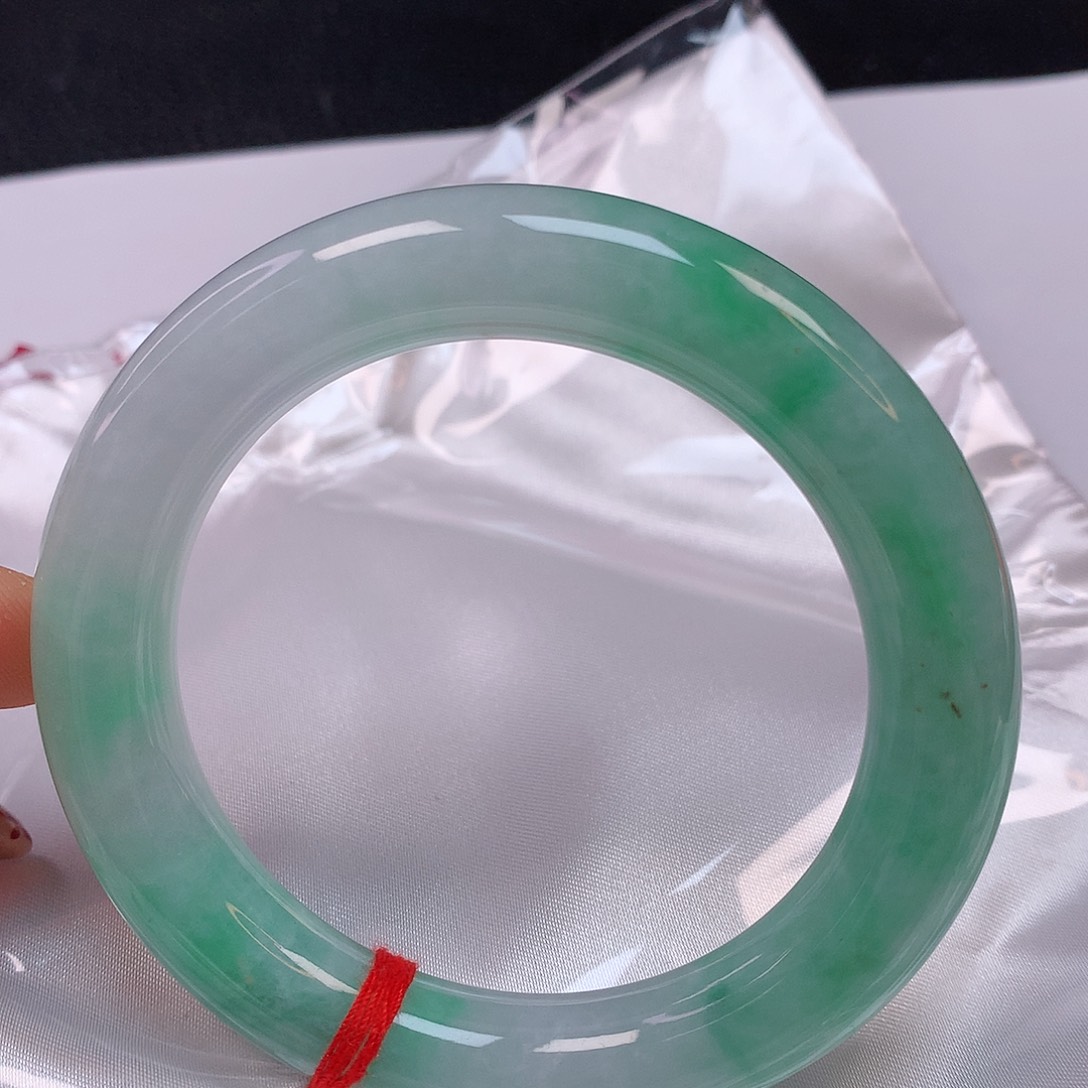 【闪购商品】翡翠手镯未镶嵌57圆条手镯