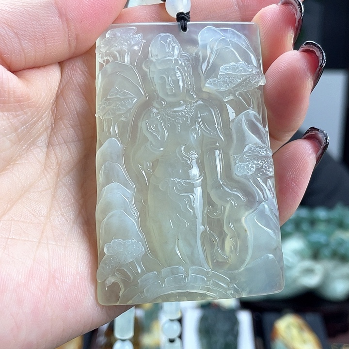 蛇纹石玉颈饰未镶嵌