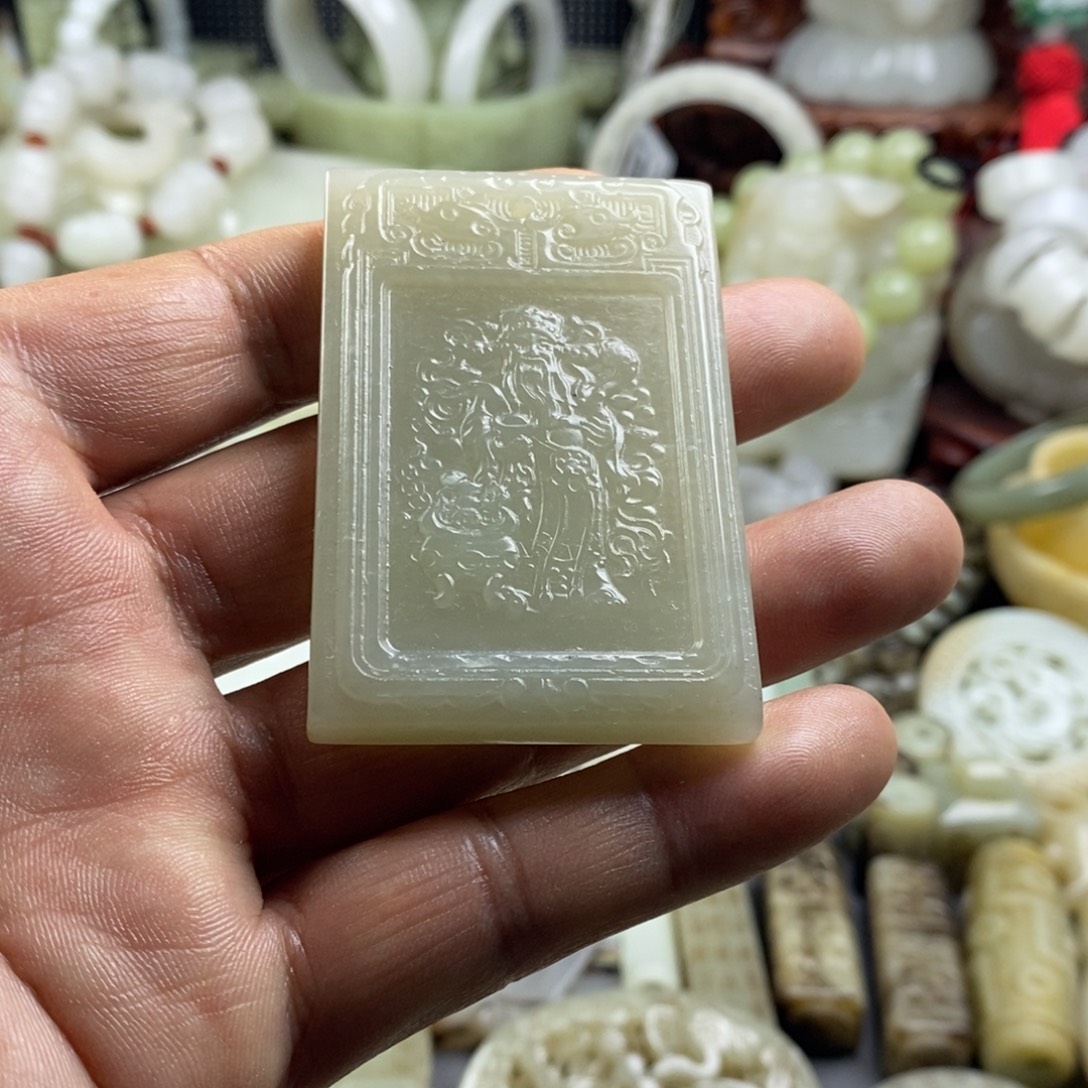 和田玉（糖玉）未镶嵌颈饰