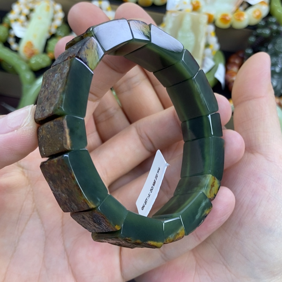 3***号透闪石质玉未镶嵌手串手牌