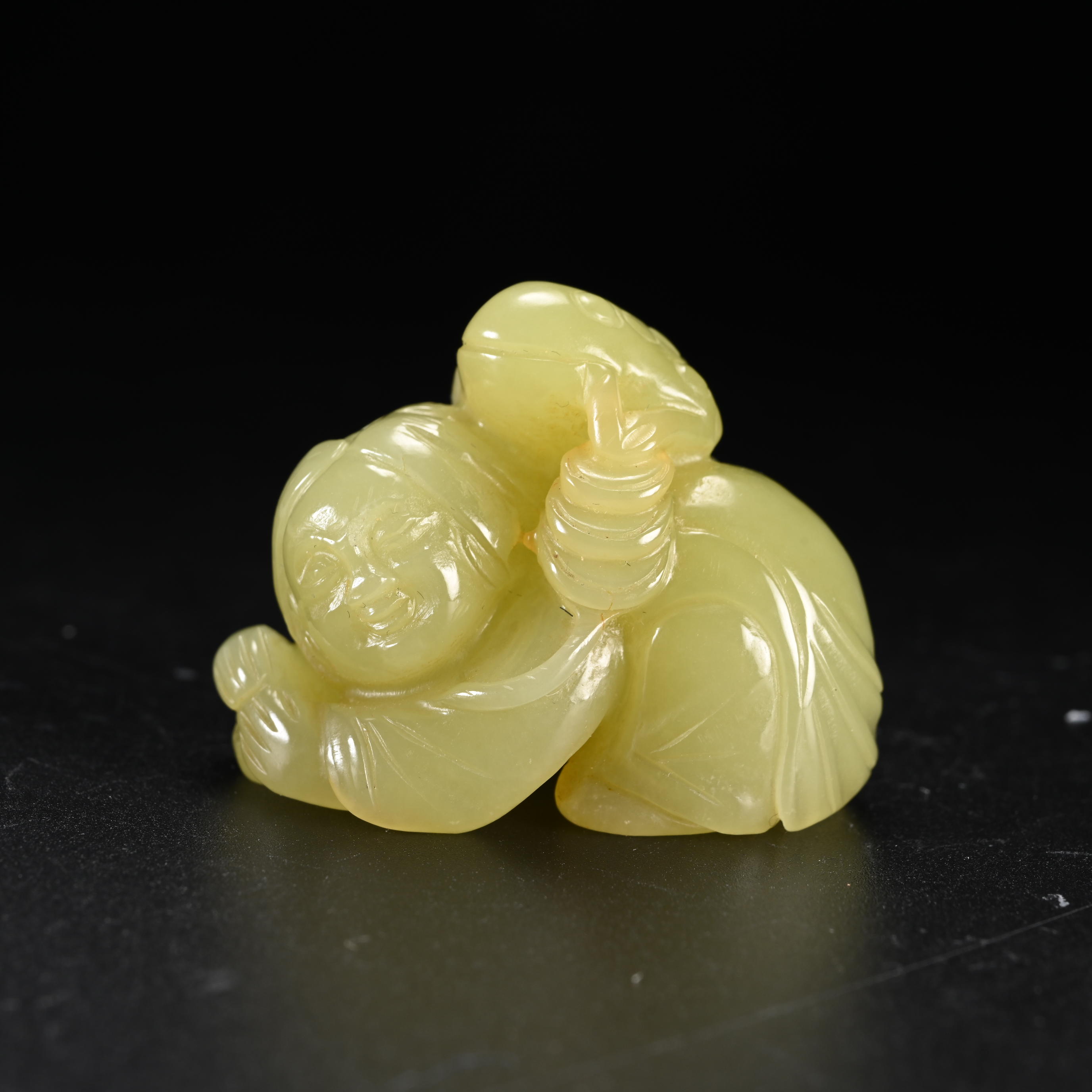 Lot8812 和田玉黄玉刘海戏金蟾