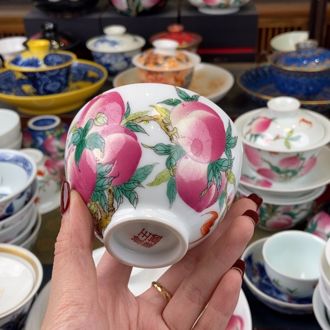 陶瓷艺术家的作品是一种非常