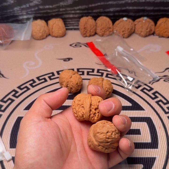 多***鱼大叶紫檀（黑酸枝木类）