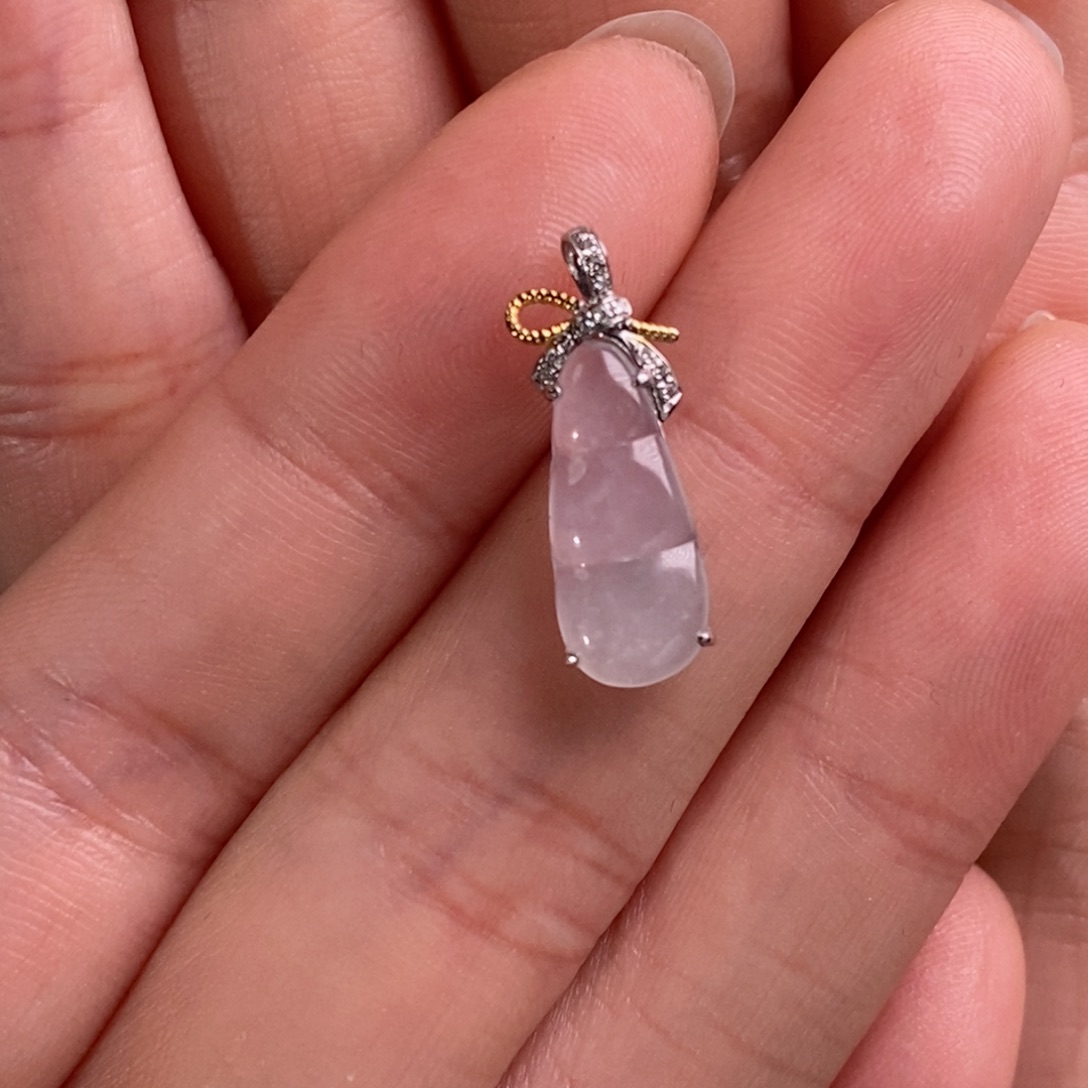 翡翠颈饰18K金镶嵌福豆