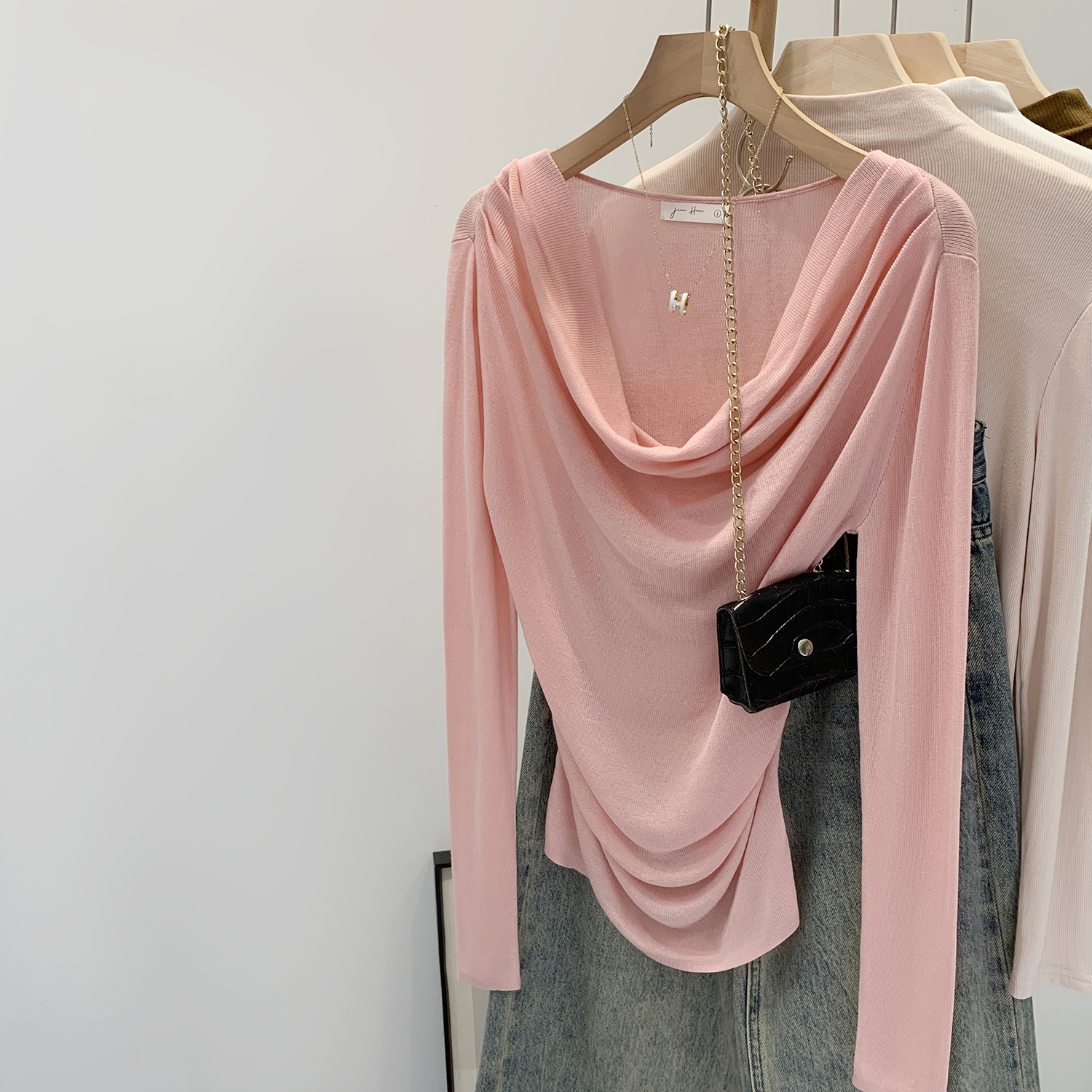 【部分现】别致感荡领压褶长袖针织衫女2025新款气质上衣M1327