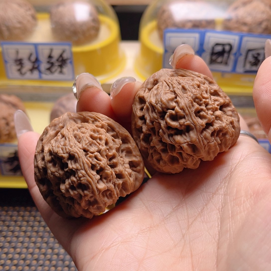 文玩核桃把件南疆