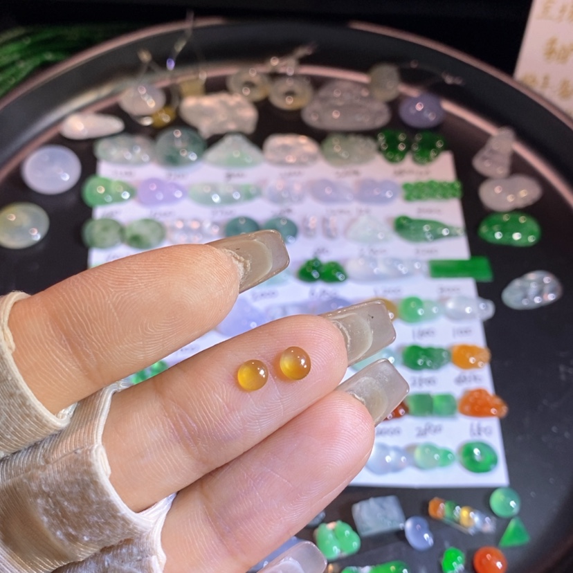 【闪购商品】翡翠挂件未镶嵌蛋面