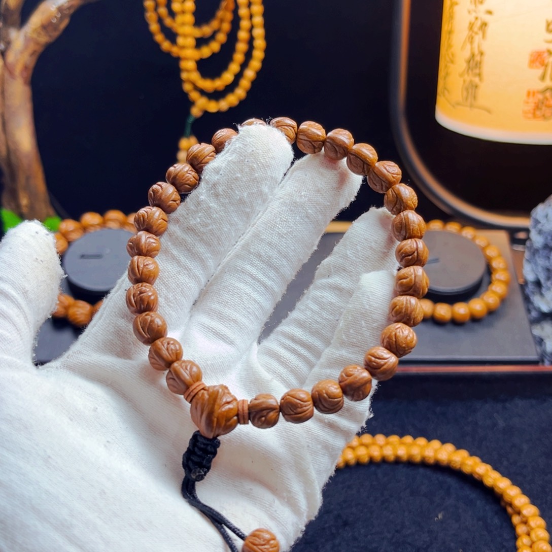 云***衣吊坠桃核野生桃核