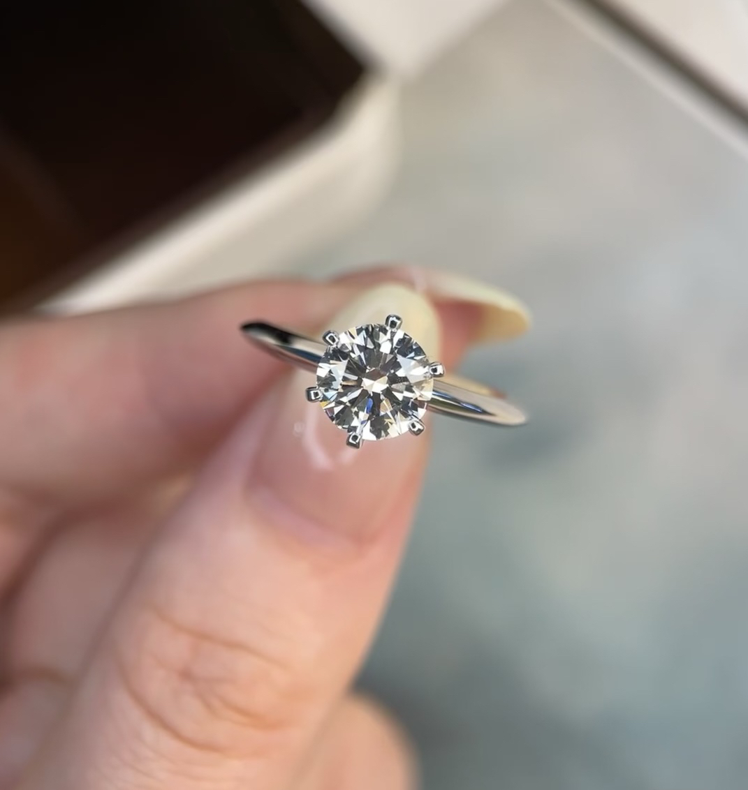 铂金PT950钻石戒指一克拉H/SI经典六爪公主时尚女款