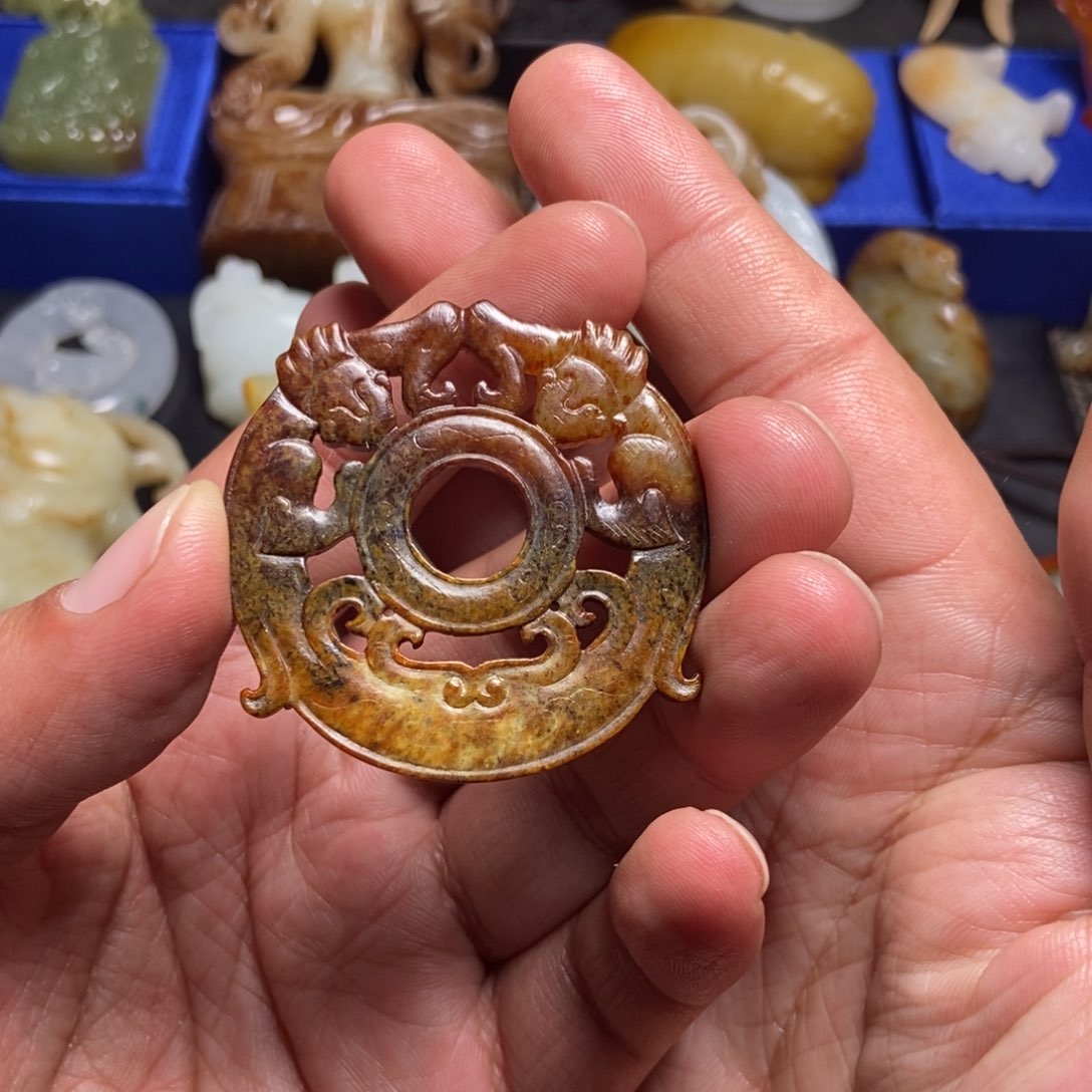 和田玉挂件未镶嵌