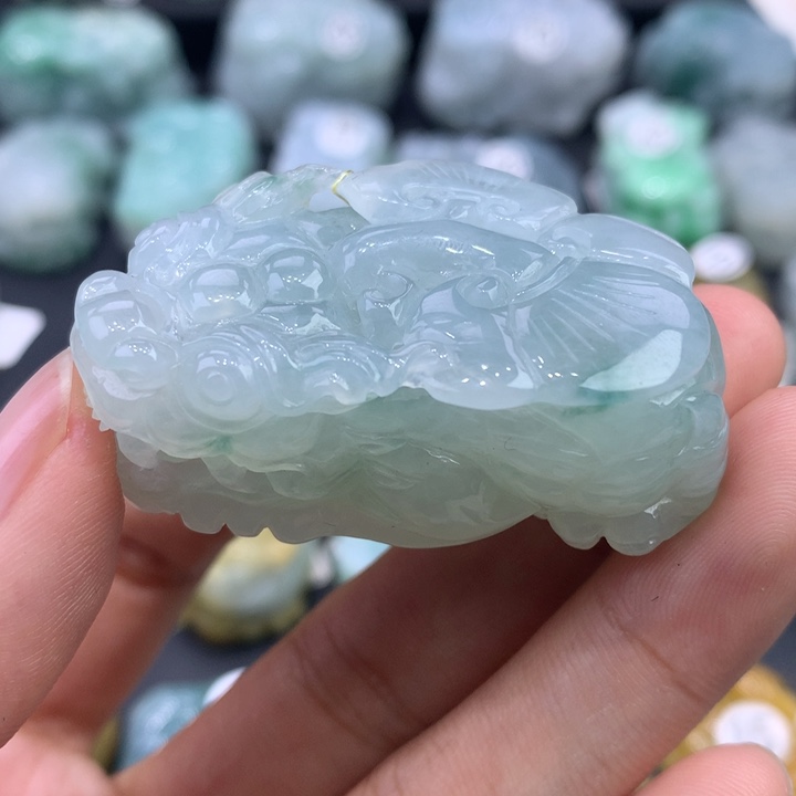 翡翠未镶嵌颈饰天然缅甸翡翠