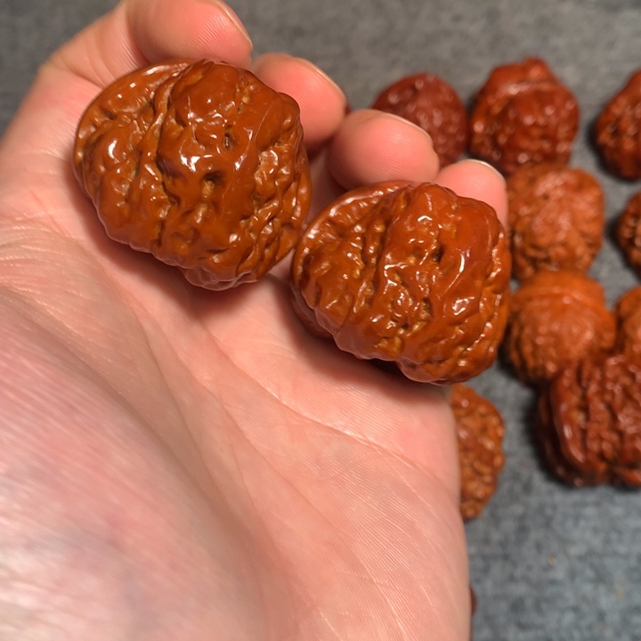 文玩核桃把件欢13蛤蟆头37