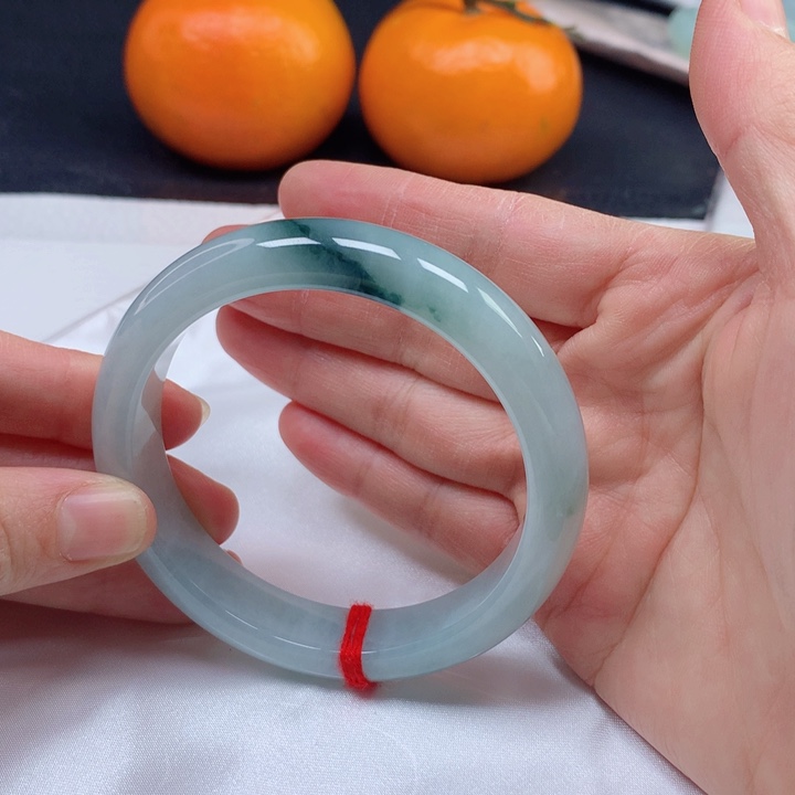 翡翠手镯未镶嵌585858595959