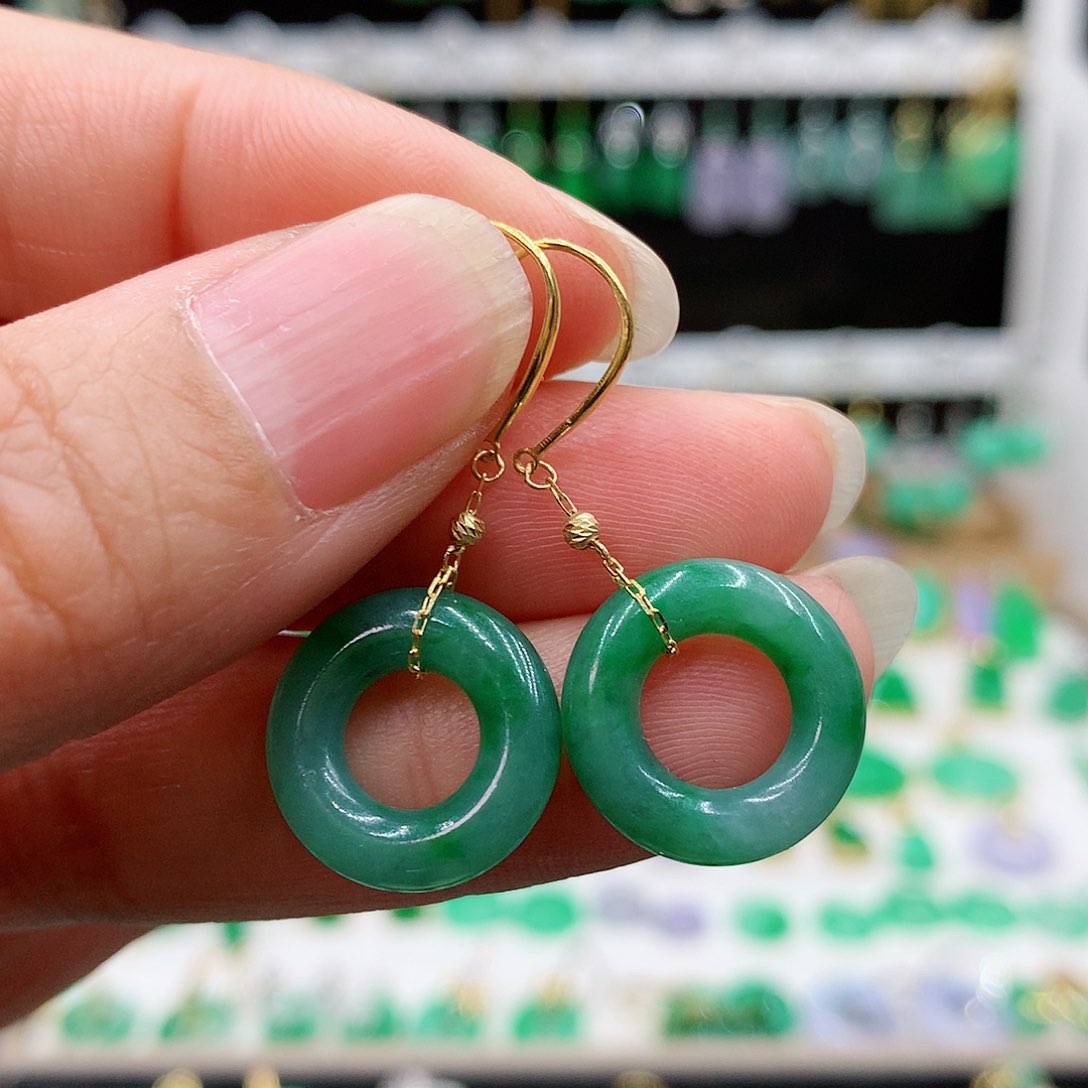 翡翠耳饰18K金镶嵌的