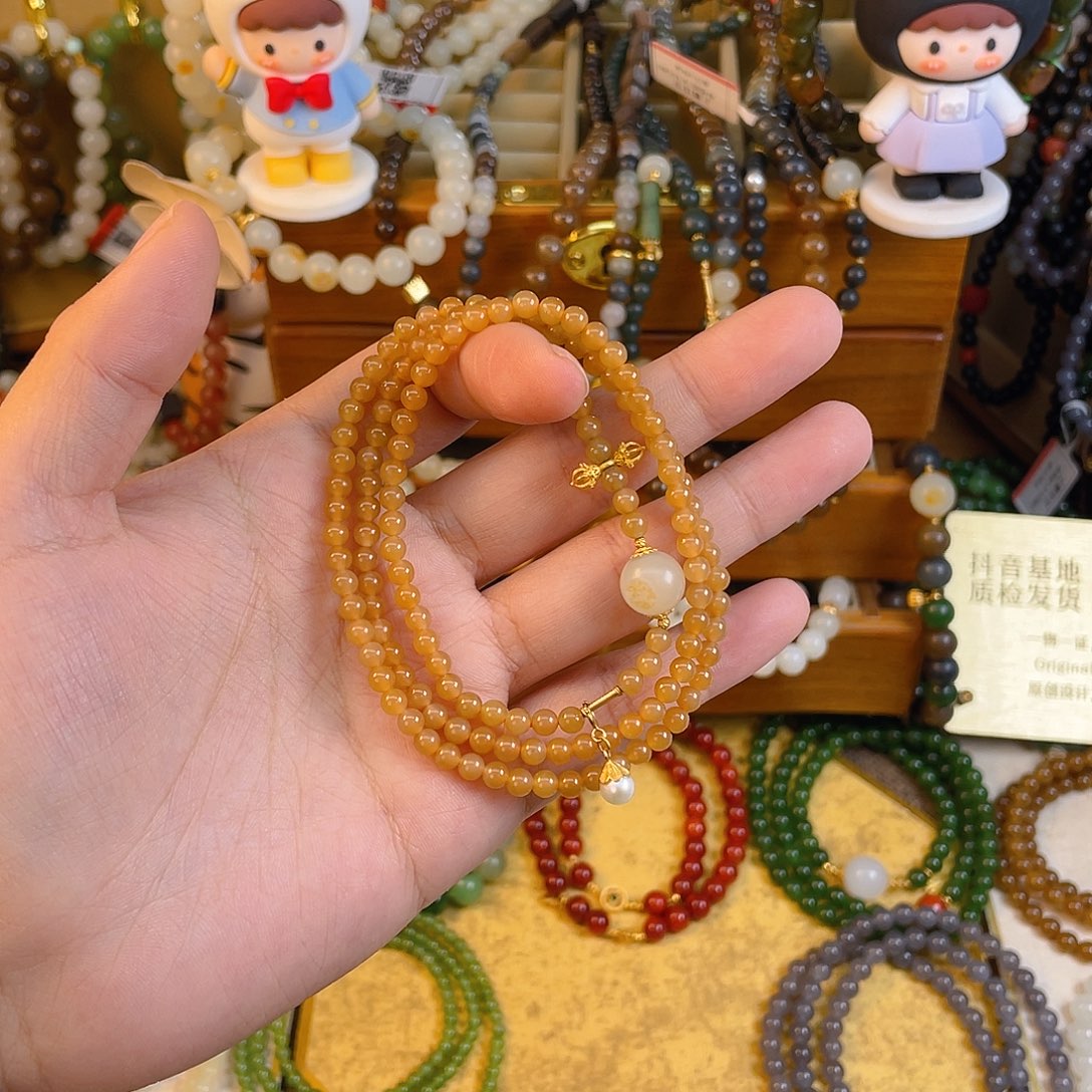 和田玉多圈手串未镶嵌