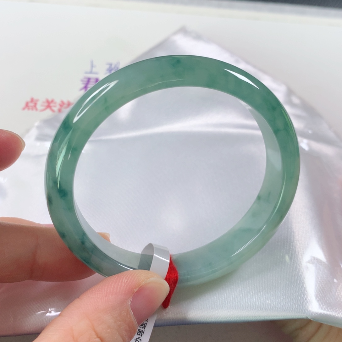 未镶嵌手镯（贵妃镯）翡翠219