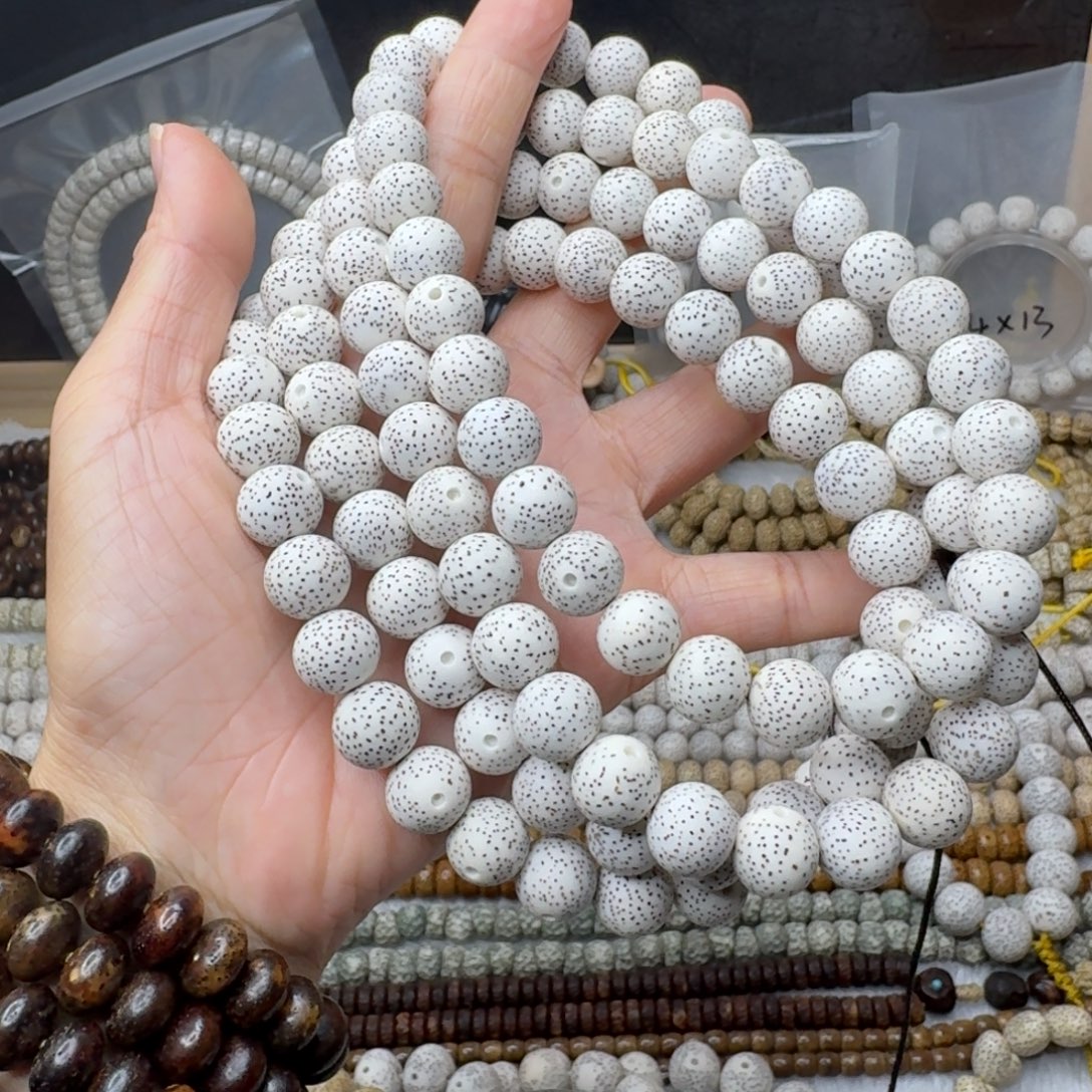 法***法星月菩提吊坠htgtguguujji