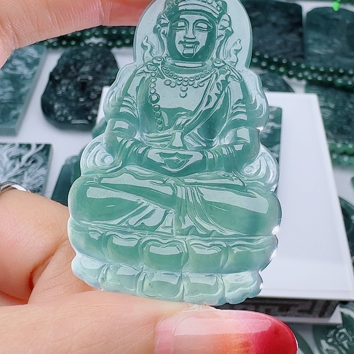 马***马翡翠未镶嵌颈饰1111