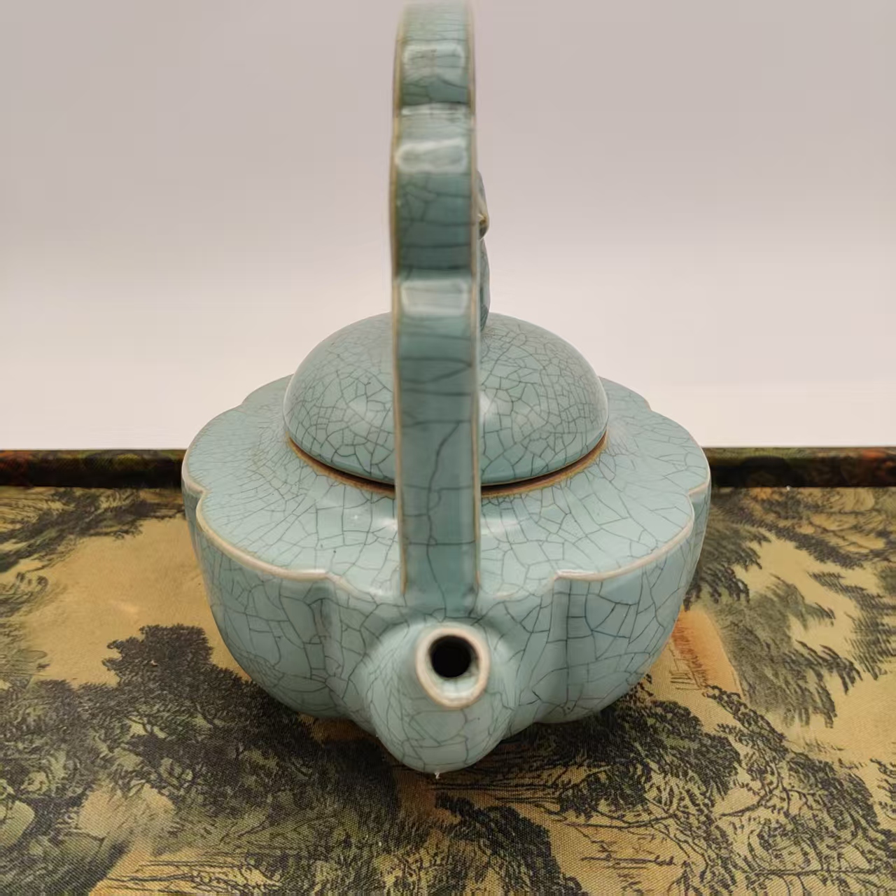 R061/AW汝瓷/赏壶