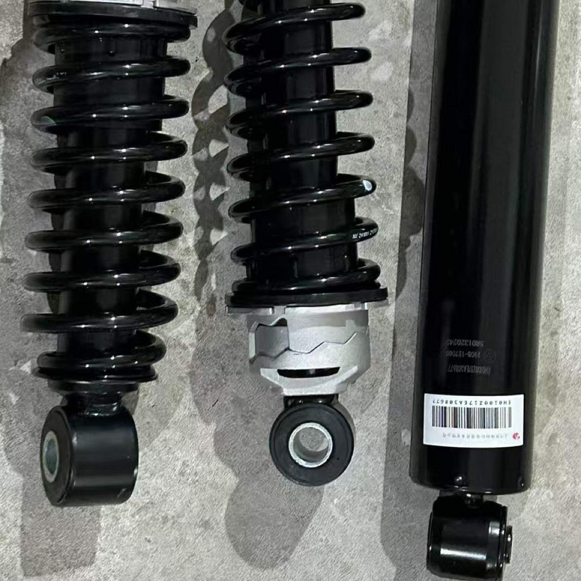 上汽红岩杰狮新金刚驾驶室原厂液压弹簧减震器原装前减振避震器