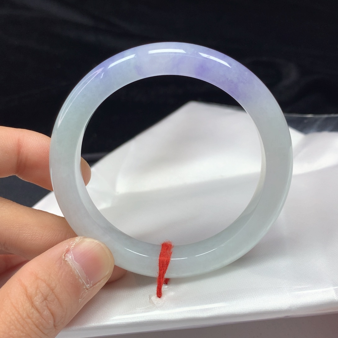 翡翠手镯（圆镯）未镶嵌54.1