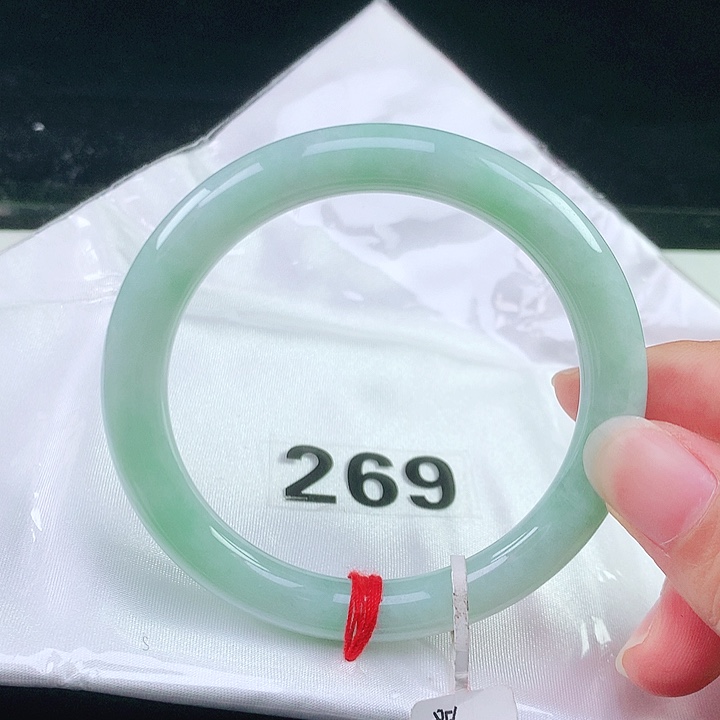 未镶嵌手镯翡翠翡翠手镯