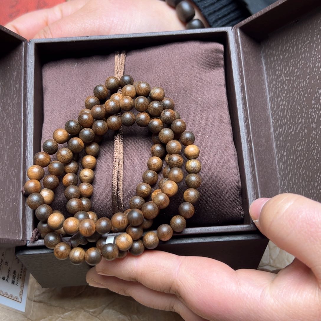 大叶紫檀（黑酸枝木类）