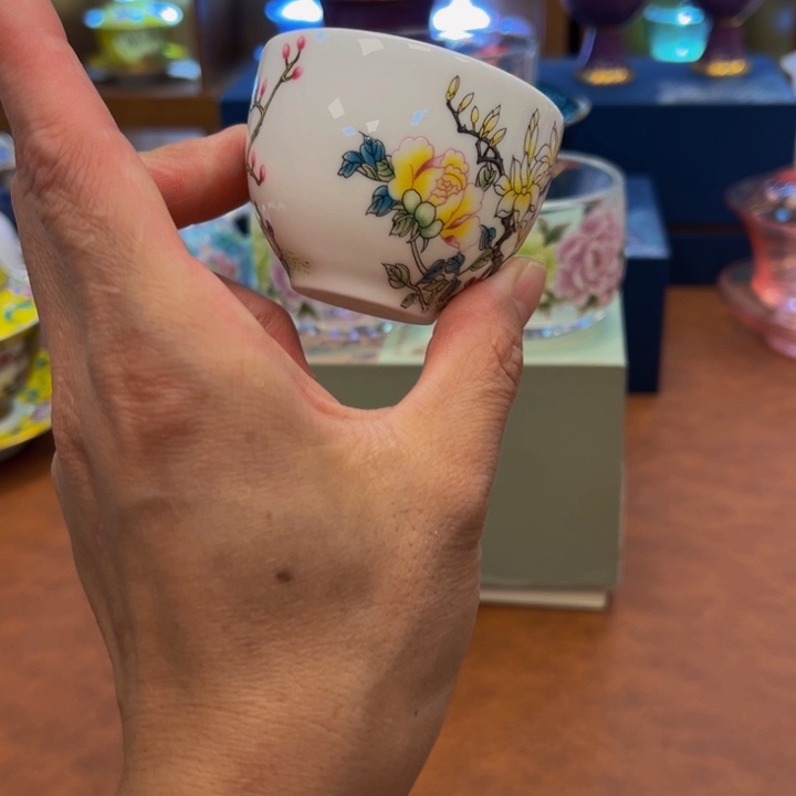 瓷片啦啦啦啦哟哟哟哟哦哟哟