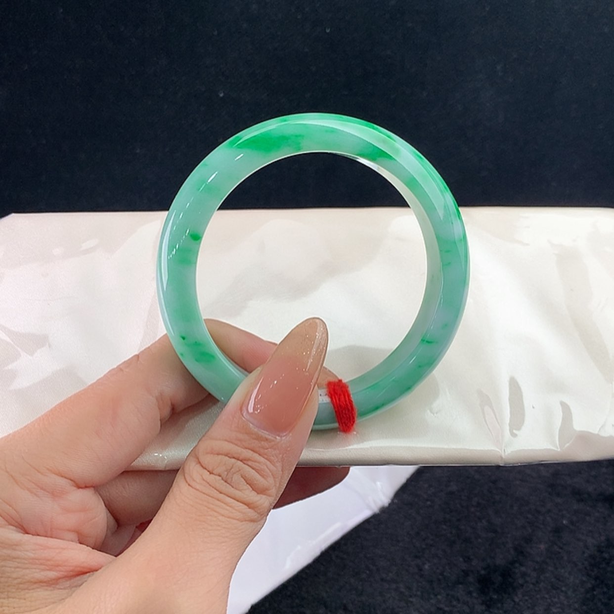 【闪购商品】未镶嵌手镯翡翠正54.4