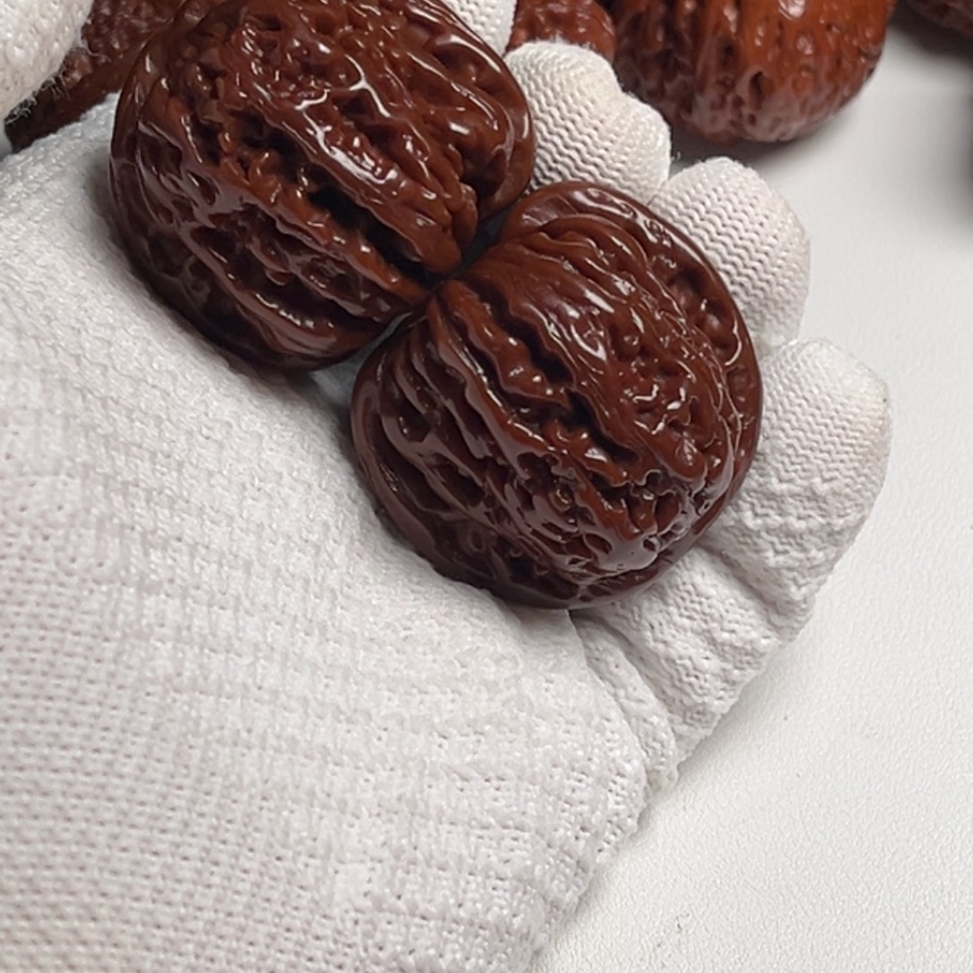 荒***葛吊坠桃核文玩核桃链接