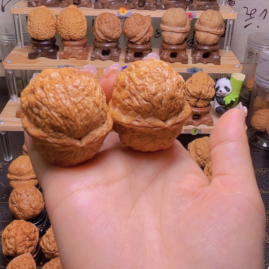 吊坠桃核金丝绣球H24、43……