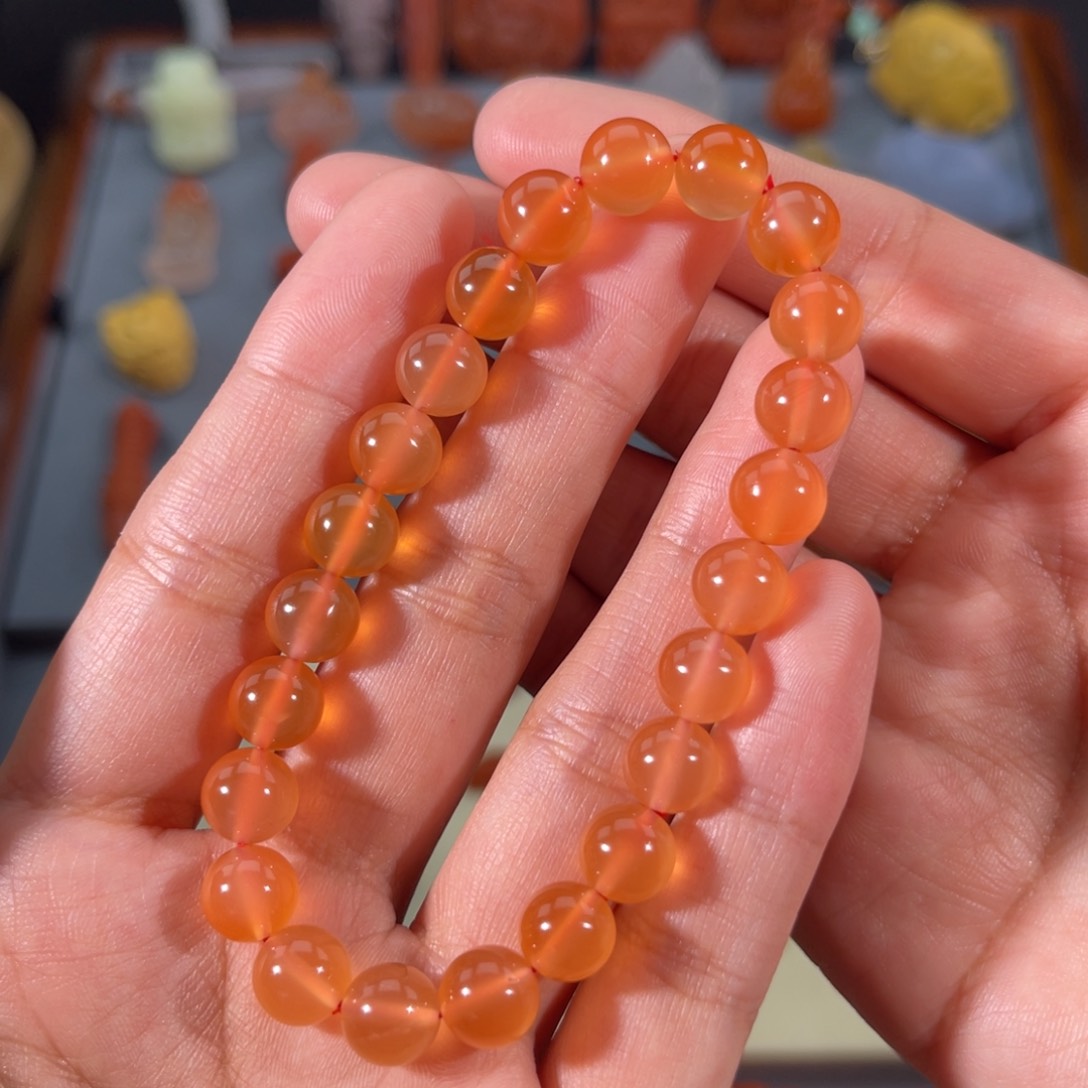 南红玛瑙丽江料圆珠手串8.3左右未镶嵌