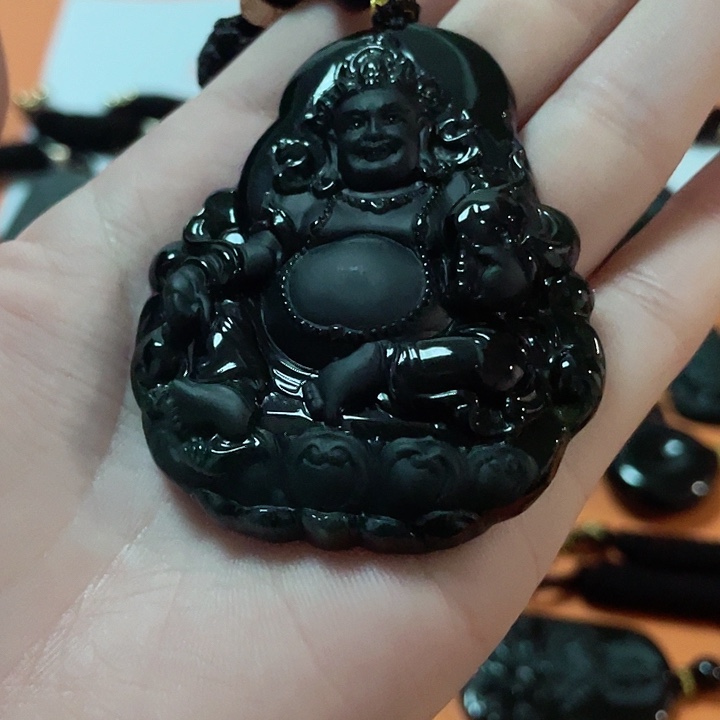 翡翠颈饰未镶嵌百****生