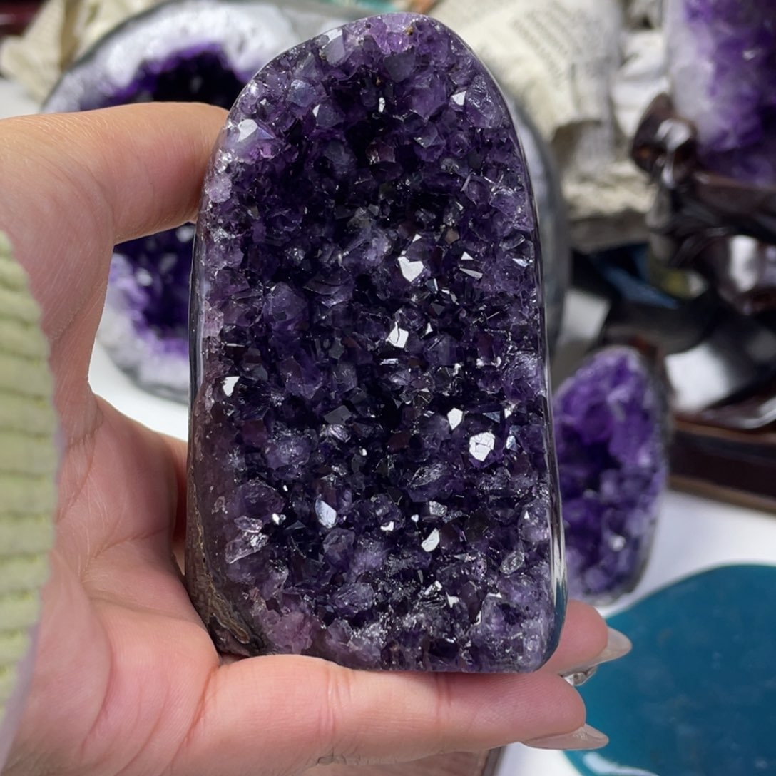 紫晶大型摆件（非配饰）未镶嵌