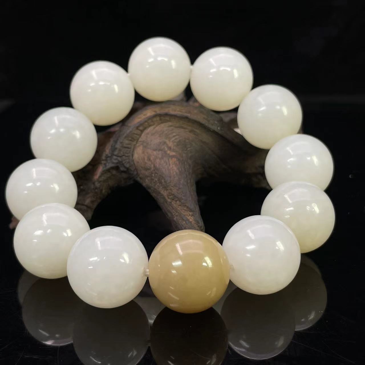 A865 和田玉手串 YS144053