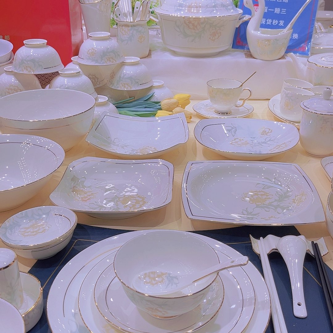 骨瓷物*人描金清雅碗碟单拍