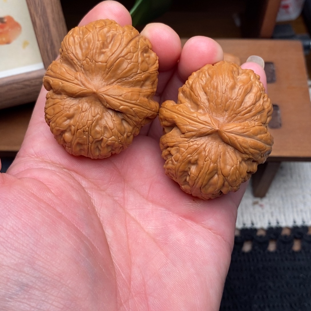 文玩核桃吊坠z****8元宝46