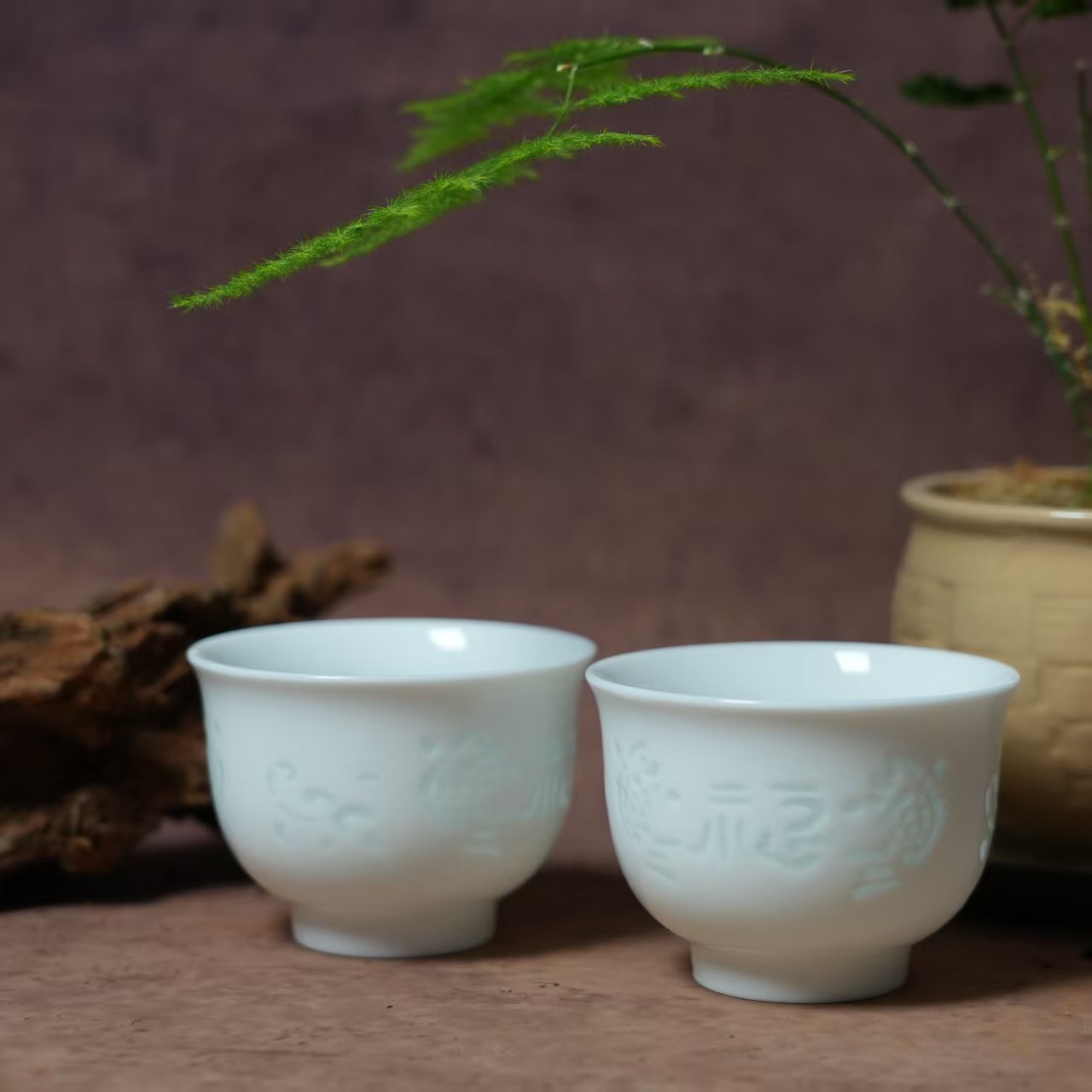 景德镇陶瓷-反边主人杯对杯（双鱼纳福青玲珑）