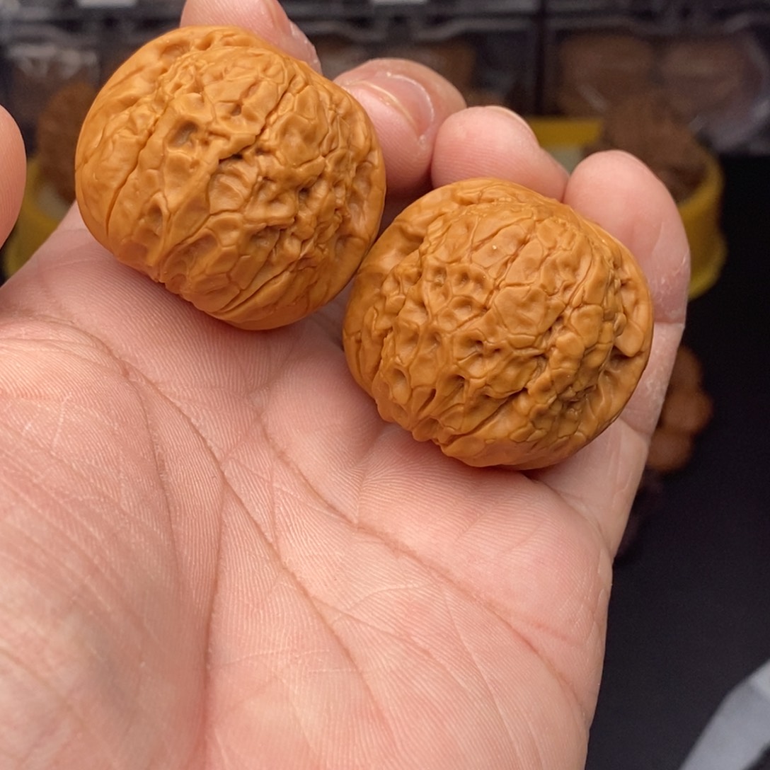 核桃把件36左右甲骨文