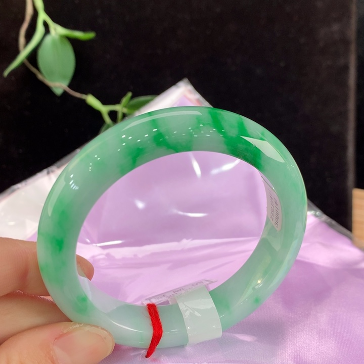 翡翠手镯未镶嵌111/0140