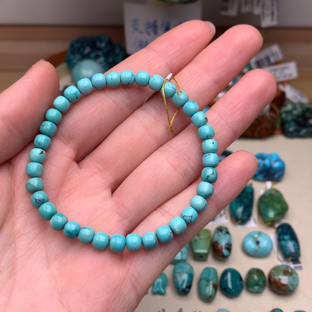 绿松石未镶嵌珠宝奇石