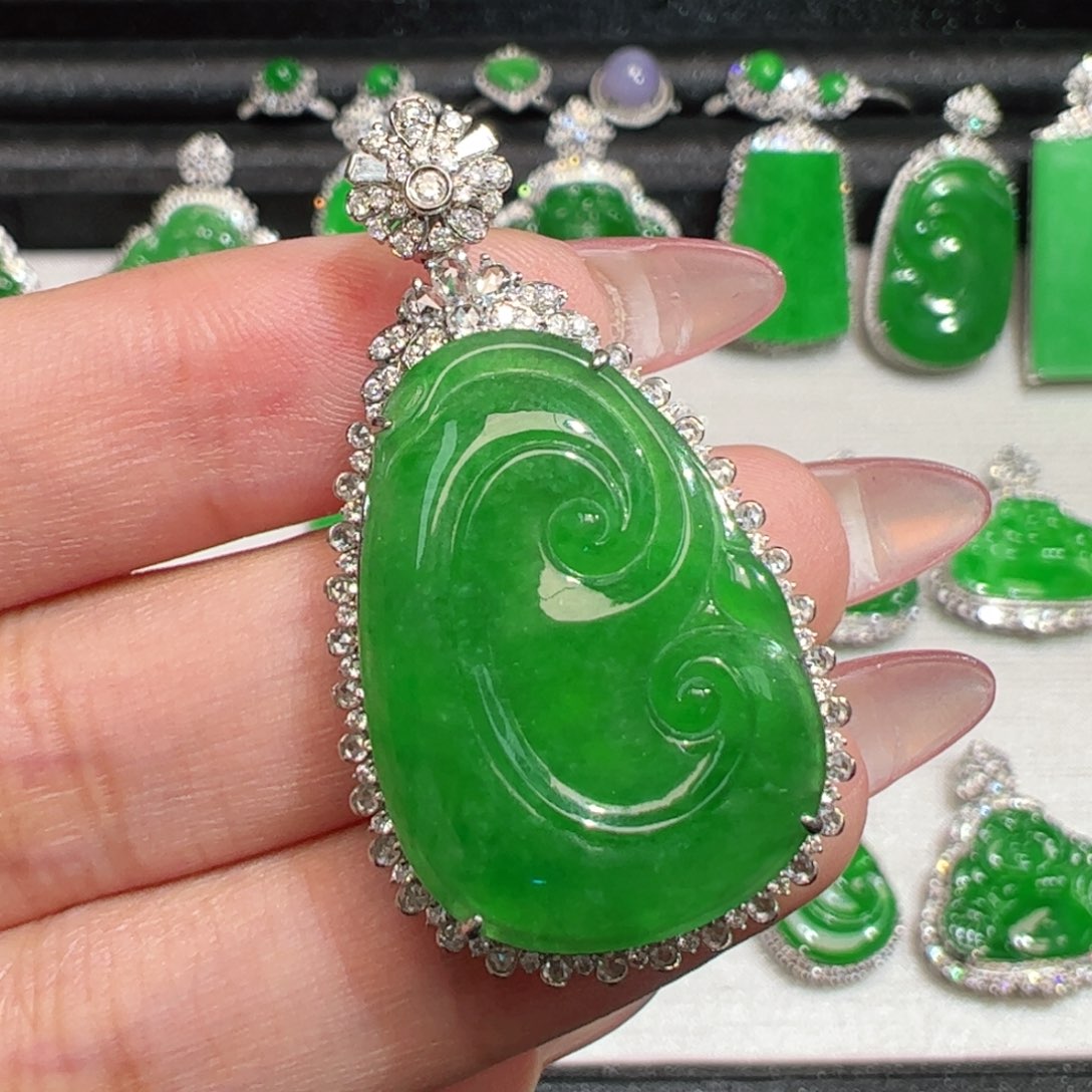 翡翠18K金镶嵌吊坠(不含链)