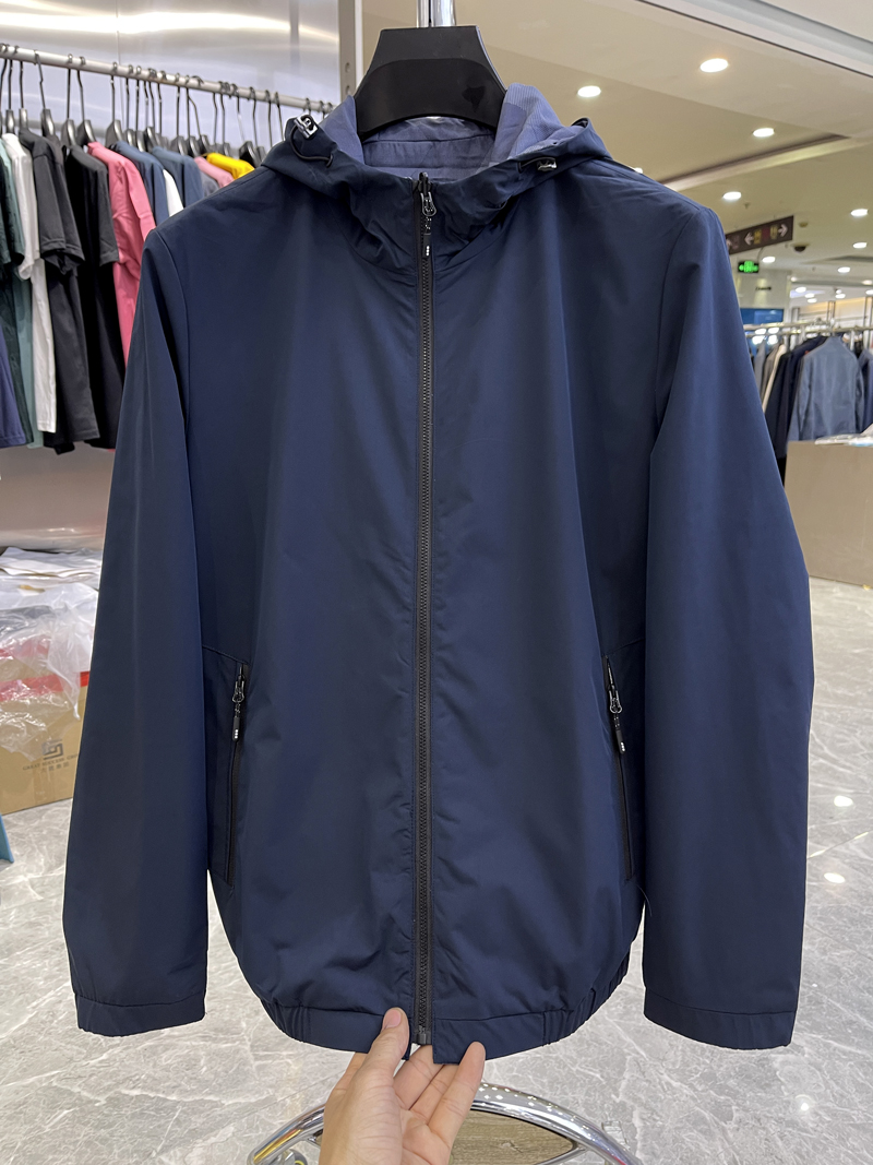 （888）双面穿春秋新款男士休闲连帽外套茄克男上衣撤柜剪标
