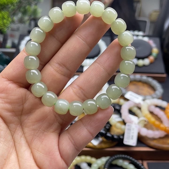 和田玉未镶嵌手串