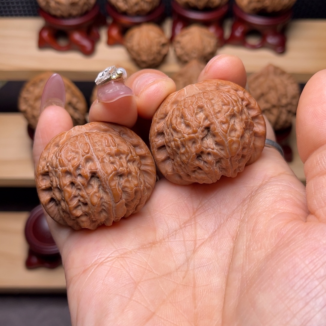 吊坠文玩核桃血麒麟