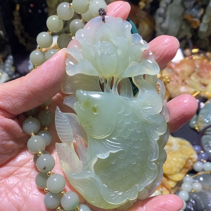 岫玉吊坠(赠链)未镶嵌